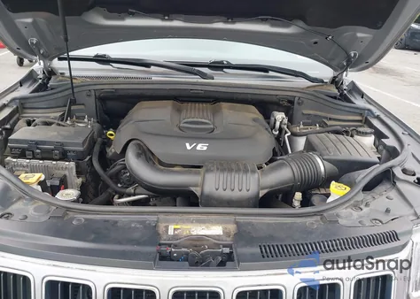 2015 Jeep Grand Cherokee Laredo z USA, uszkodzony, nr VIN 1C4RJFAG6FC212430